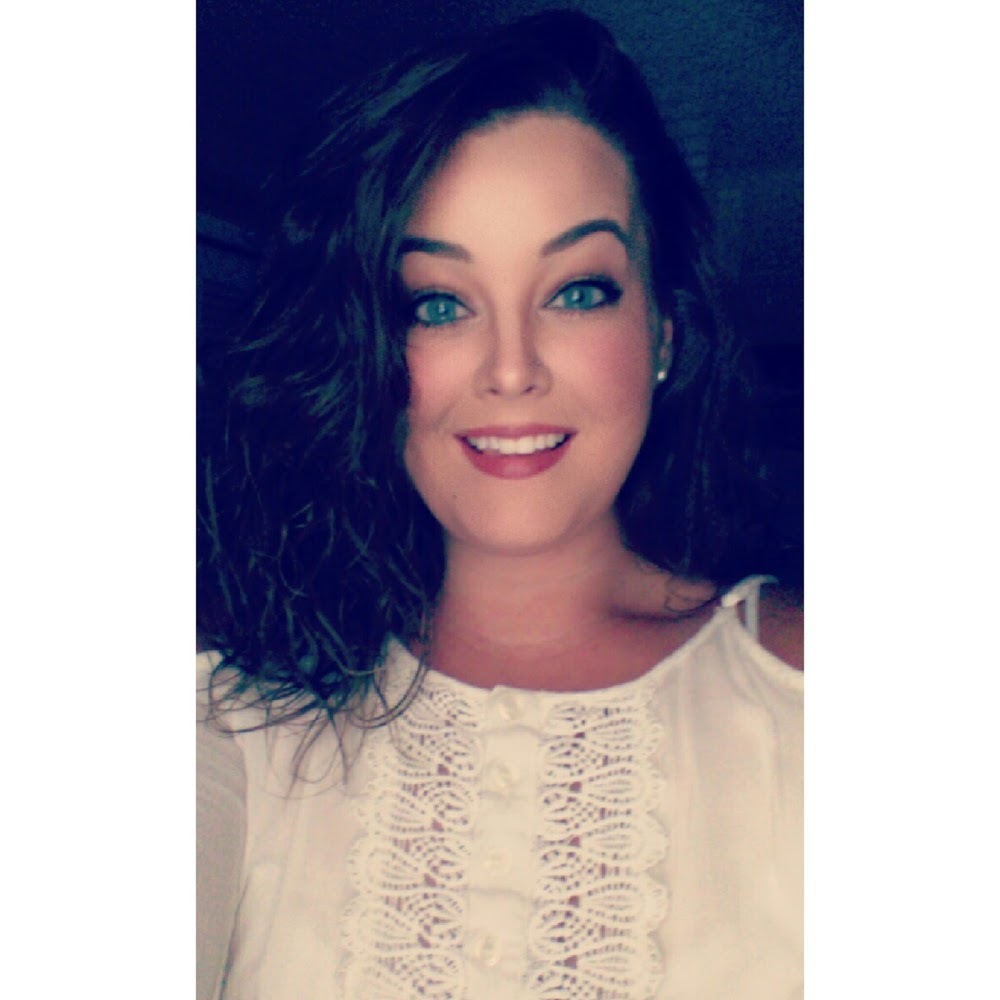 Meet your Posher, Whitney